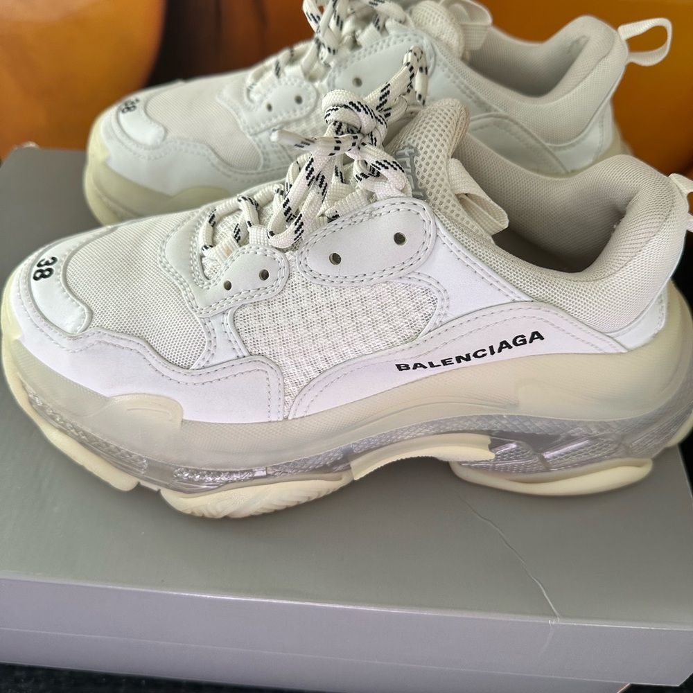 Balenciaga White Sneakers - Picture 2 of 14